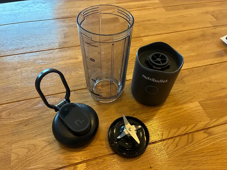 nutribullet Flex in seinen Einzelteilen